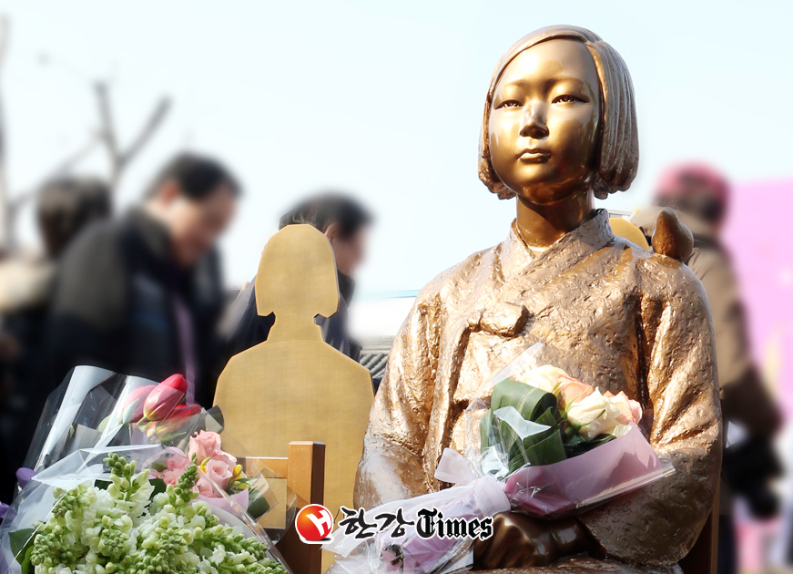 '위안부' 피해자 할머니 한명이 세상을 떠났다. 이제 정부에 등록된 일본군 성노예제 피해자 중 생존자는 21명으로 줄었다. 사진=뉴시스