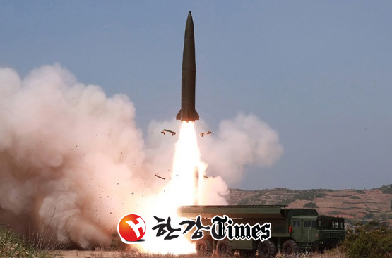 '북한판 이스칸데르' 미사일로 추정되는 전술유도무기 (사진=노동신문 캡쳐)