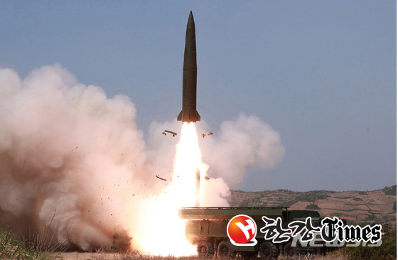 북한이 오늘 새벽 2발의 발사체를 발사했다 (사진=뉴시스)