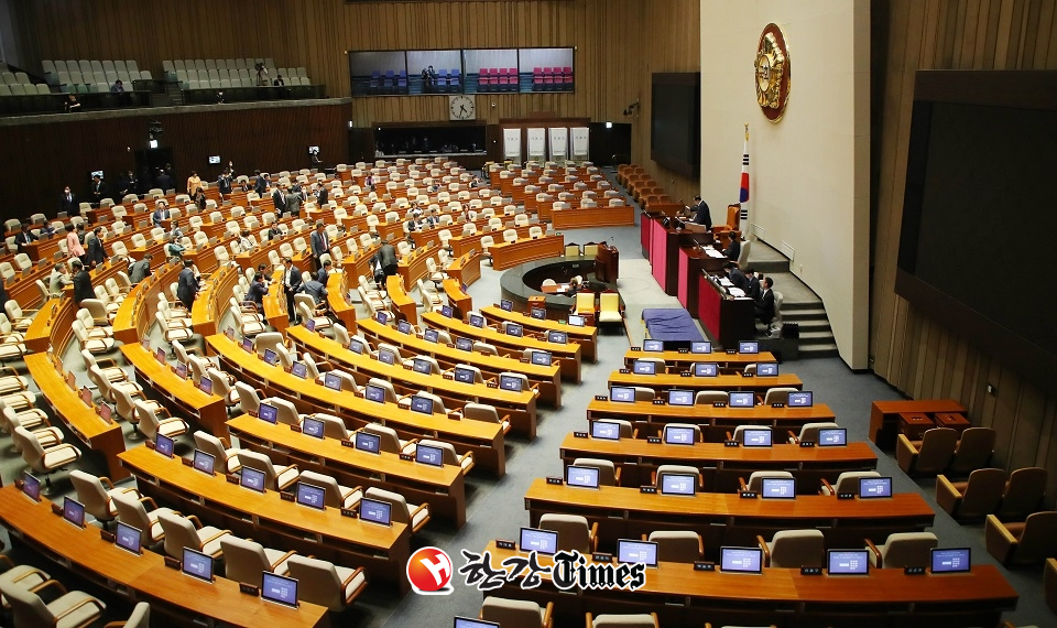 오늘 20대 국회가 마지막 본회의를 열고 남은 민생법안을 처리한다.(사진=뉴시스)