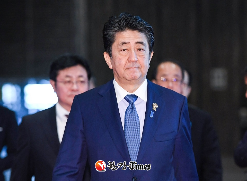 일본 아베 총리가 건강상의 이유로 전격 사퇴했다 (사진=뉴시스)