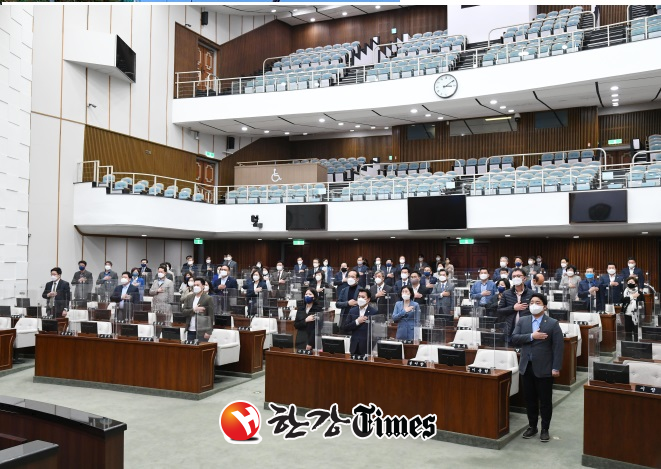 서울시의회 더불어민주당 의원총회 모습