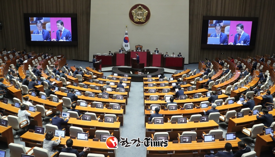 6일 오후 서울 여의도 국회 본회의장에서 외교·통일·안보 분야 대정부 질문이 열리고 있다. (사진=뉴시스)