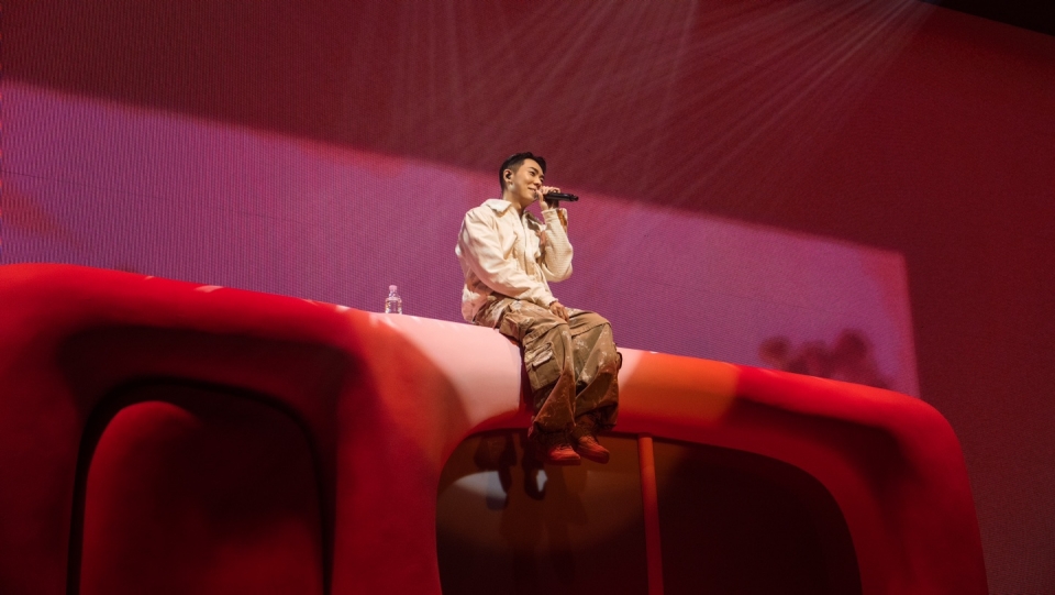 로꼬가 지난 17~18일 양일간 서울 올림픽공원 올림픽홀에서 2024 로꼬 콘서트 'ALL I NEED (올 아이 니드)'를 개최했다. (사진=AOMG 제공)