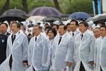[포토] 임을 위한 행진곡 열창하는 김무성 대표