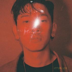 크러쉬, 새 앨범 ‘Interlude’ (인털루드) 개코, 박재범, 지코 등 동료들 극찬