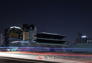 토요일 서울 까만 세상 ‘지구촌 전등끄기 행사’
