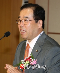 한국당 박성중 의원, '여론조사 왜곡' 혐의 무죄 확정