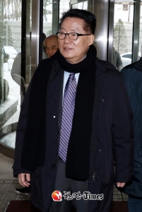 검찰, 박지원 '朴 명예훼손' 혐의 ‘벌금 100만원’ 구형