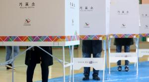 4.3 보궐 국회의원 오후 2시 투표율 36%... 지난 선거보다 15%p 이상 ↑