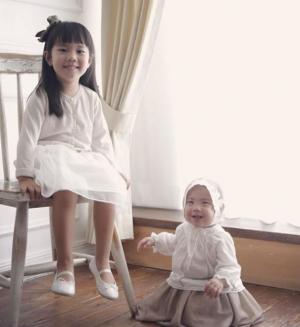 유진♥기태영, 둘째 딸 로린 공개 "로희 아냐? 너무 닮았어"