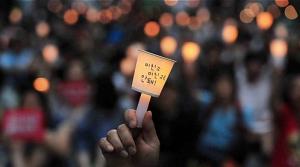 법원 "광우병 촛불집회 배상 책임 없어" 정부 패소