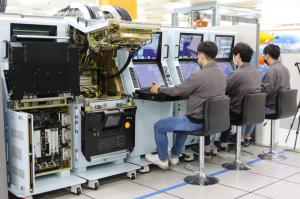 한화시스템, 첫 국산 ‘미니 이지스함’ 한국형 차기 구축함 두뇌 개발 본격화