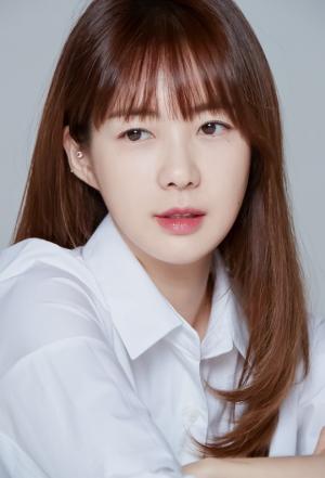 이요원, JTBC '그린마더스클럽' 출연 확정 "복합적 캐릭터에 큰 매력"