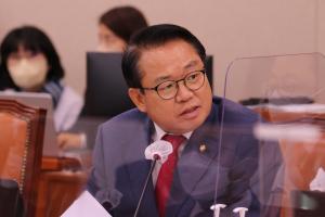[국감] 안병길 의원, “해경 헬기 조종사 정원 40% 부족 과부하”