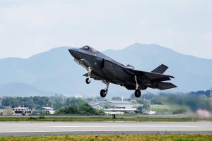 美, 한국에 F-35 25대 판매 잠정 승인